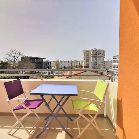 Apartment Royan, 3 Pieces, 5 Personnes - Fr-1-738-22 *