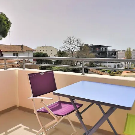 Royan, 3 Pieces, 5 Personnes - Fr-1-738-22 Apartment *